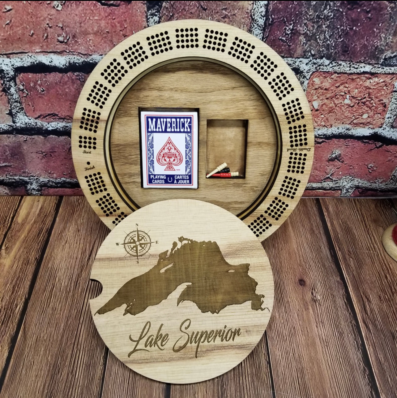 Round Cribbage board - Lake Engraved