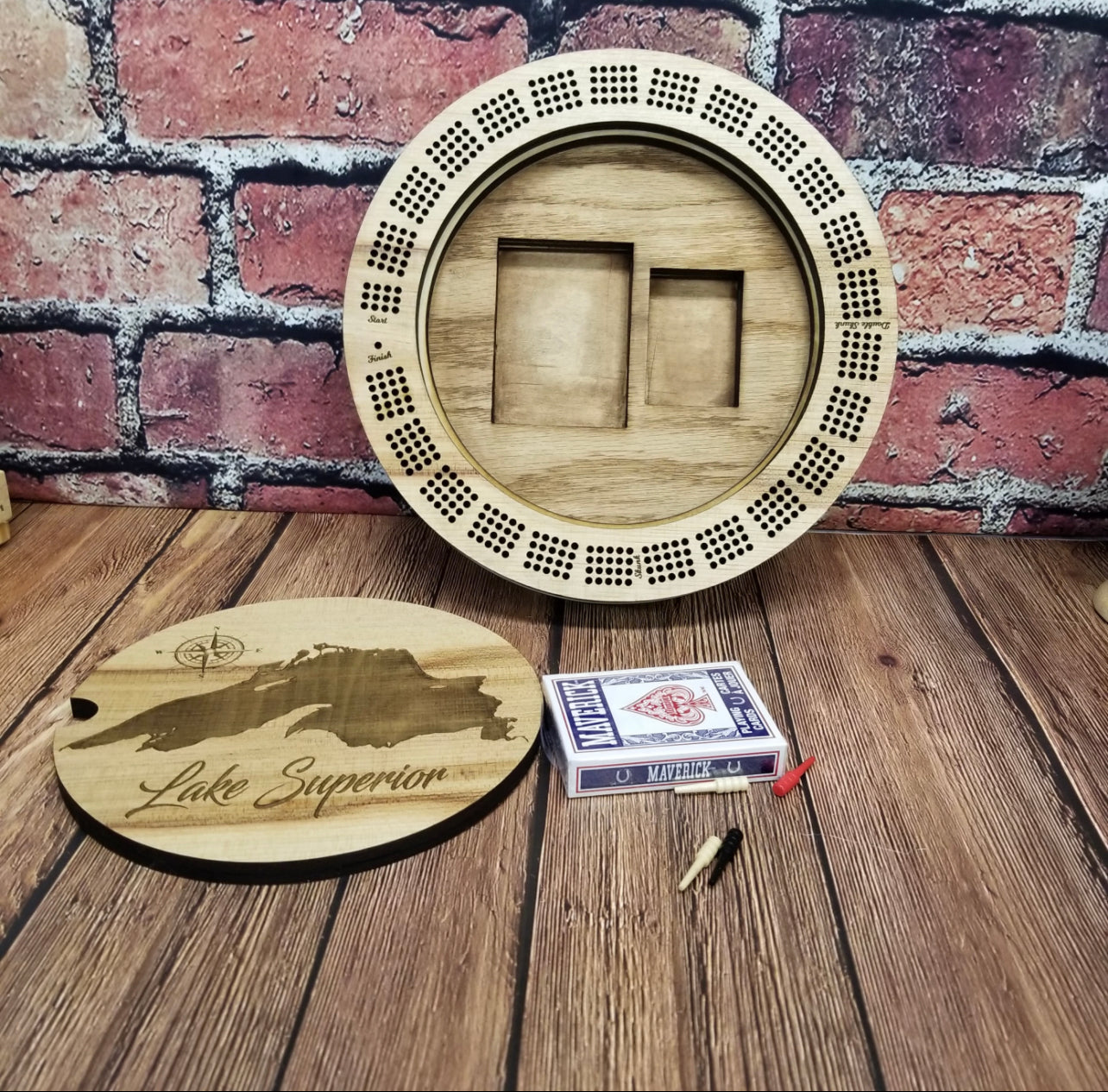 Round Cribbage board - Lake Engraved