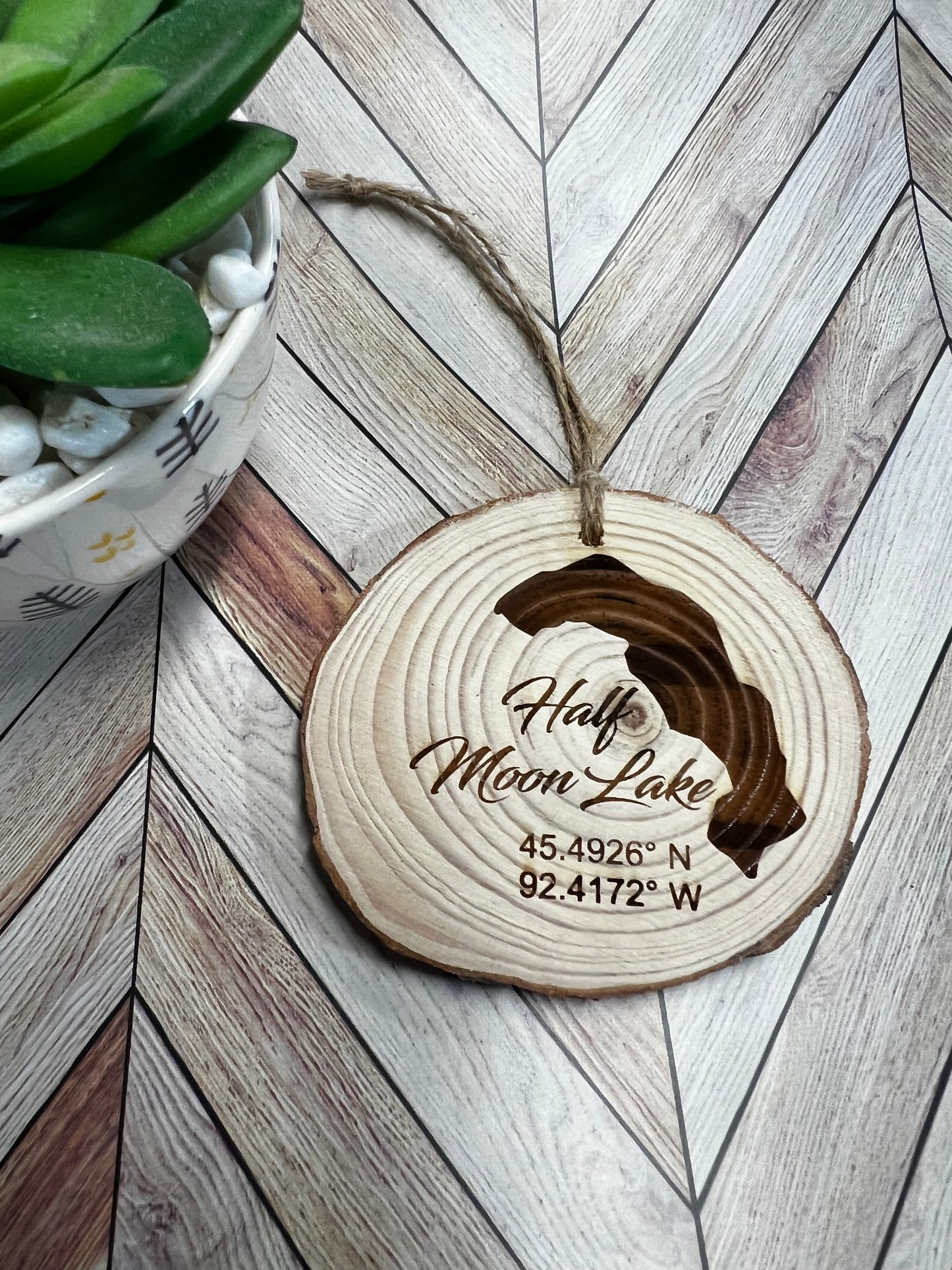 Ornament, Lake, River, log slice