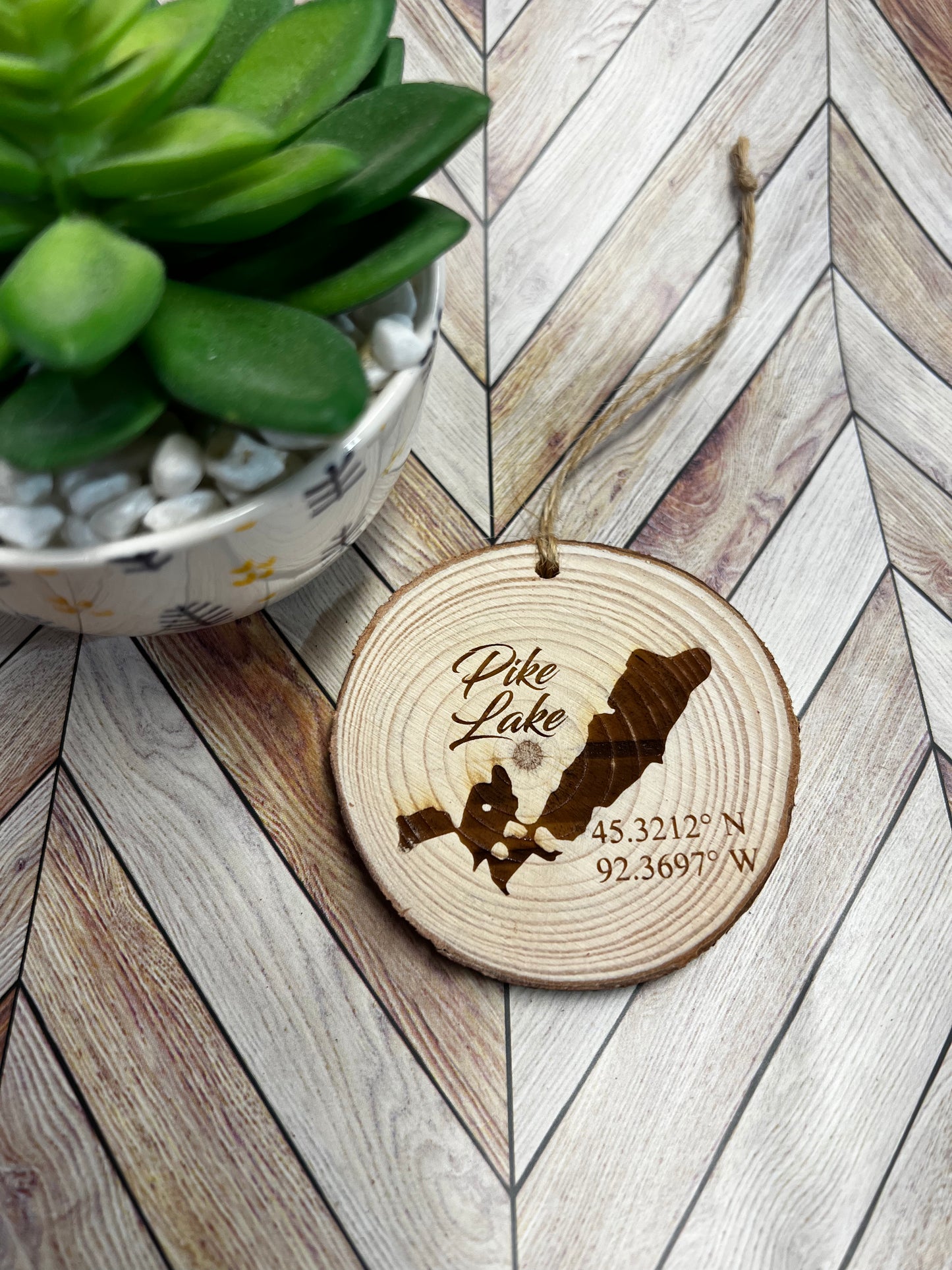 Ornament, Lake, River, log slice