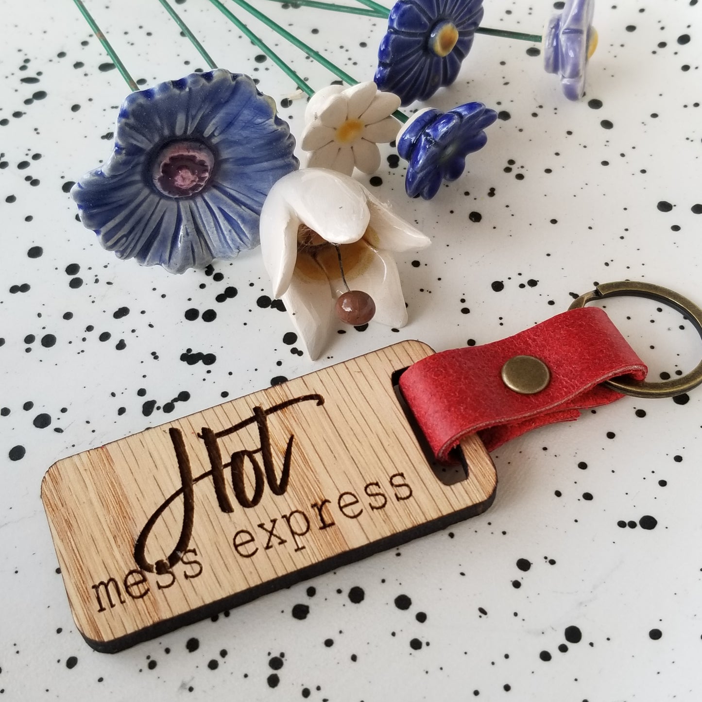 Keychain, Hot mess