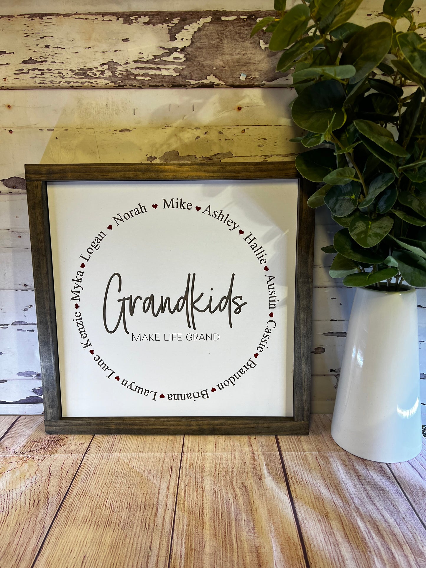 Grandkids sign ; Grandchildren ; children